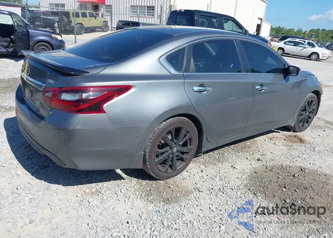 2017 Nissan Altima 2.5/S/Sv/Sl/Sr z USA, uszkodzony, nr VIN 1N4AL3AP4HC273659